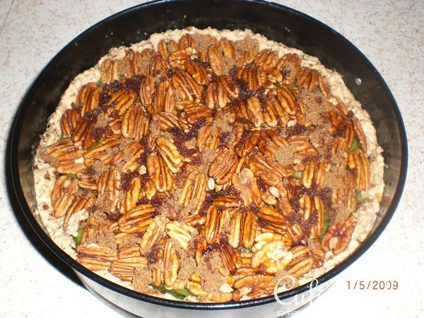 Овсяный пирог с киви и орехами