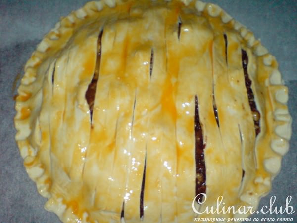 Пирог с горьким шоколадом и грецкими орехами