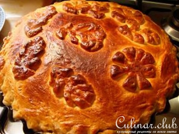 Пирог из дрожжевого теста(по-моему,слоеного, новый вариант)