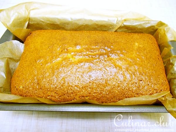 Манник со сметанным лимонно-лавандовым кремом.