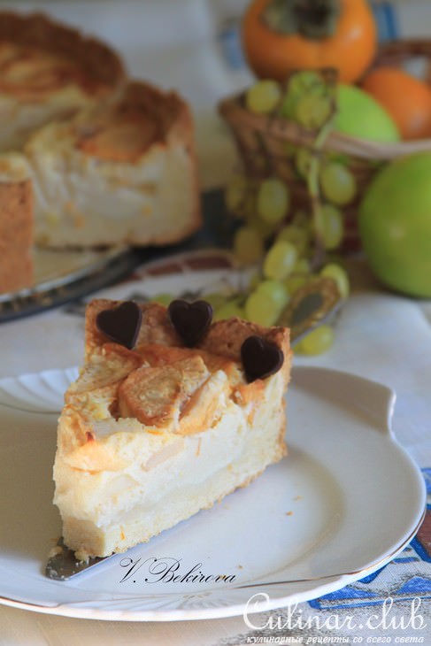 Яблочный пирог с кокосовым кремом.