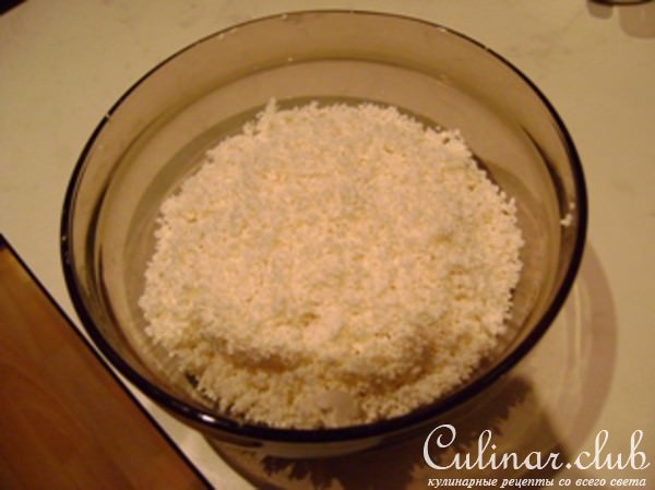 Творожный пирог с персиками