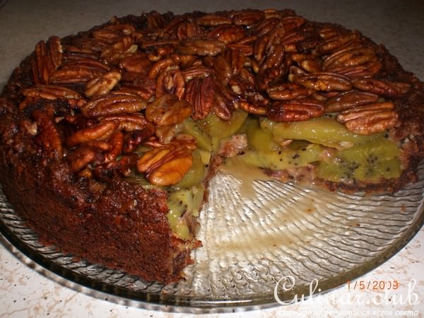 Овсяный пирог с киви и орехами