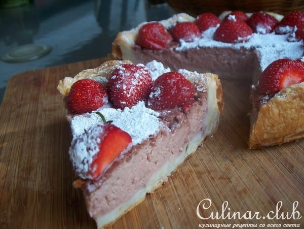 Пирог фермерский с клубникой и сыром бри !!