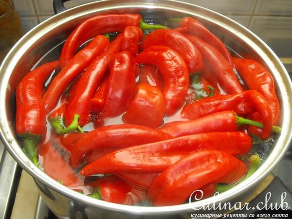 Маринованный острый перец