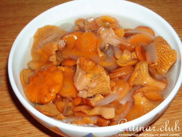 лисички маринованные
