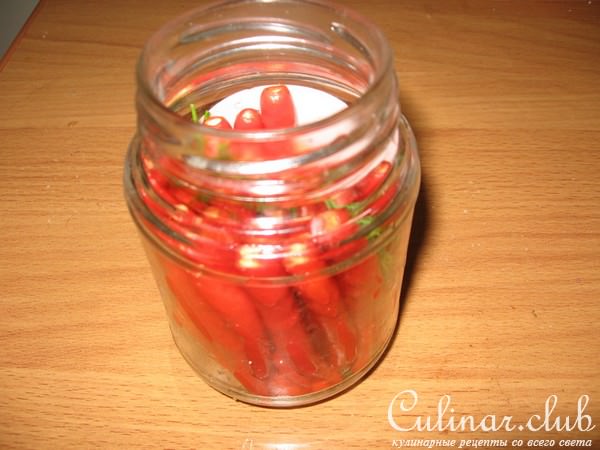 Маринованный чилли перец.