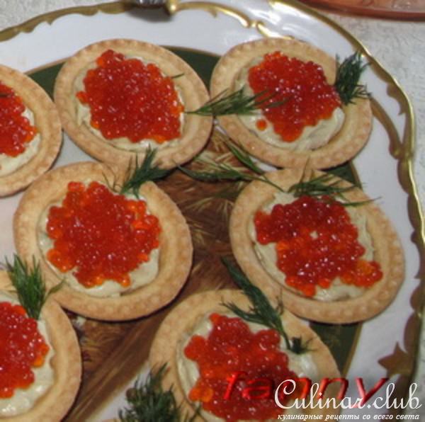 Крем из авокадо с анчоусами