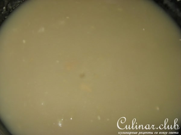 Грибной соус с изюмом и черносливом