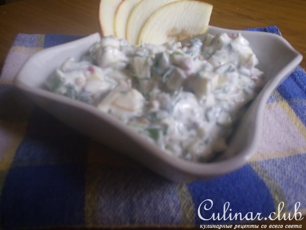 Соус из зелёного лука с укропом и яблоком