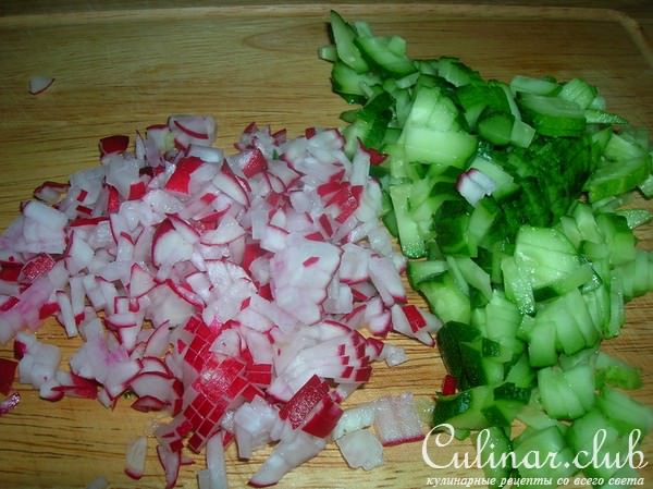 Йогуртово-овощной соус с кресс-салатом к мясу, птице и овощам