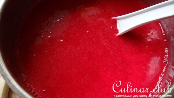 Мясной соус из красной смородины