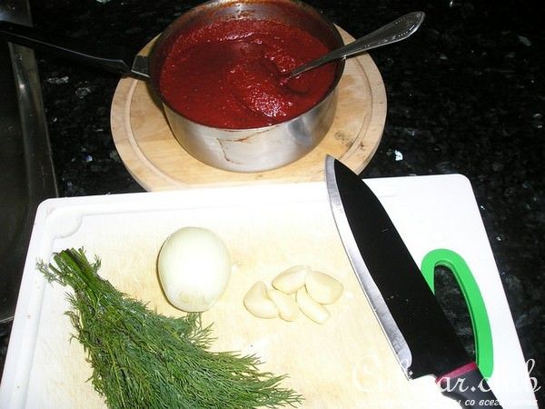 Соус для шашлыков, стейков и других мясных блюд.