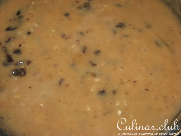 Грибной соус с изюмом и черносливом