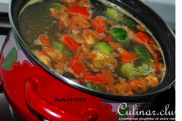 Суп из брюссельской капусты с мясом.