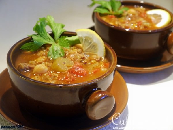 Марокканская харира (пряный нутово-чечевичный суп)
