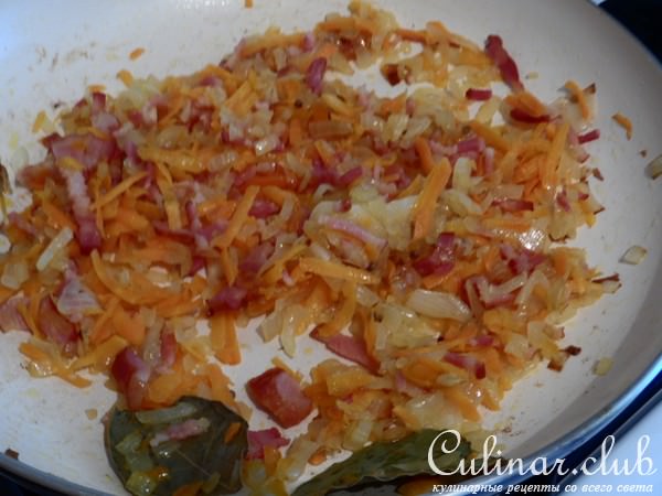Гороховый суп с сырокопчёным беконом(мой любимый)