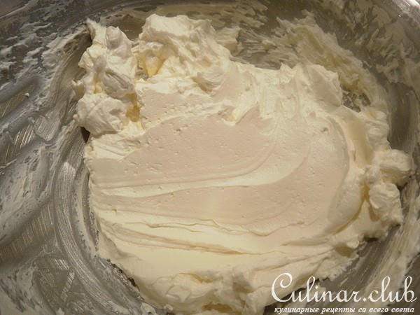 Торт Подушка, Фисташковый масляный бисквит, Swiss Meringue Buttercream