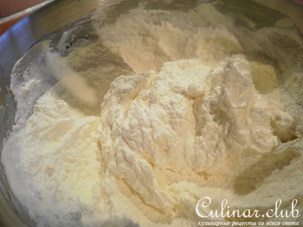 Торт Подушка, Фисташковый масляный бисквит, Swiss Meringue Buttercream
