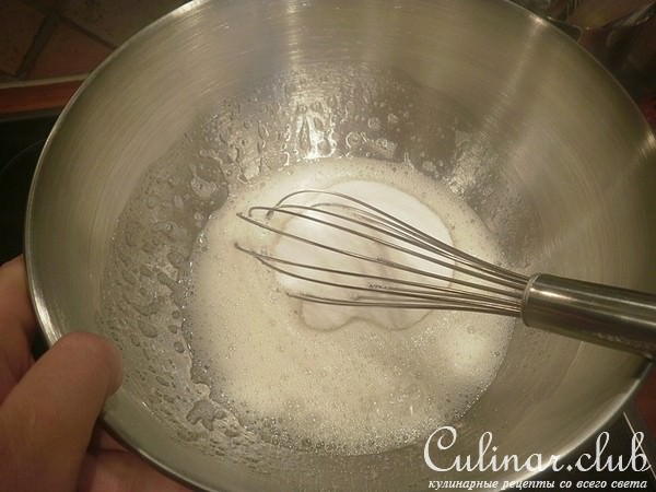 Торт Подушка, Фисташковый масляный бисквит, Swiss Meringue Buttercream