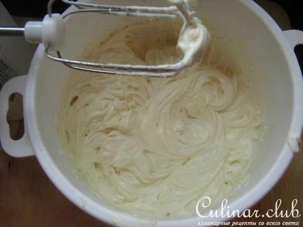 Свекольный торт с грецкими орехами.