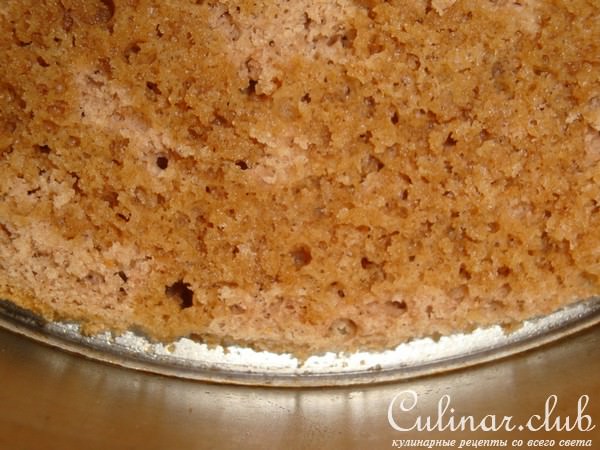 Торт с клубникой и белым шоколадом. Нежный