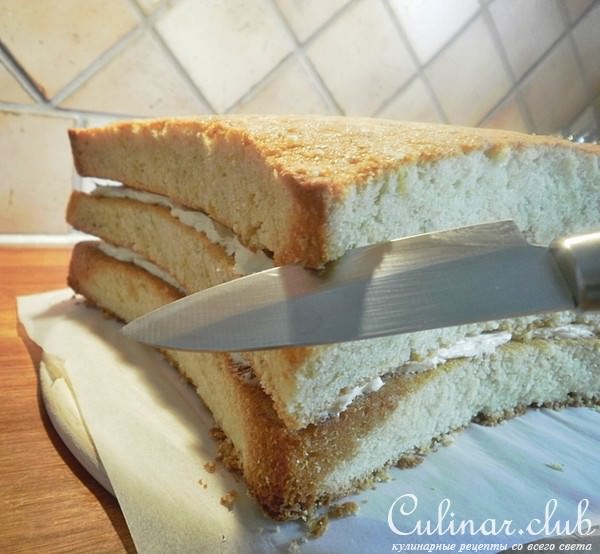 Торт Подушка, Фисташковый масляный бисквит, Swiss Meringue Buttercream