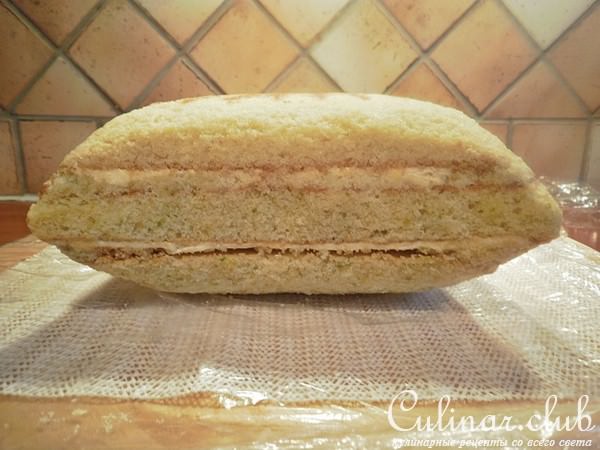 Торт Подушка, Фисташковый масляный бисквит, Swiss Meringue Buttercream