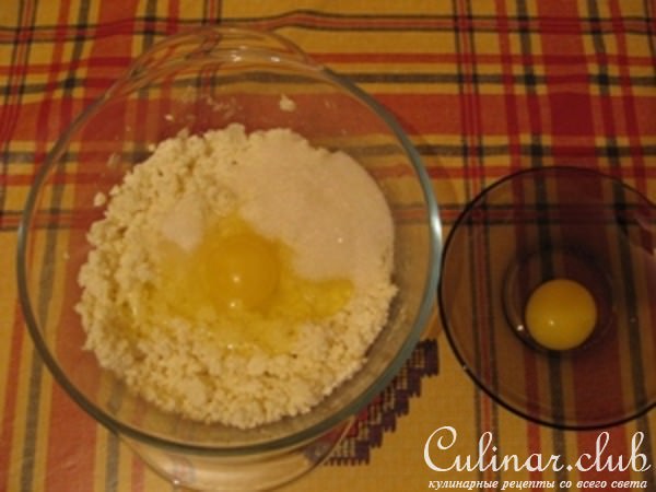 Сочни с творогом или со сгущенкой и грецким орехом