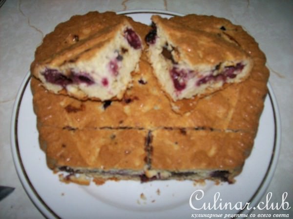 Кексы с вишней и кусочками шоколада