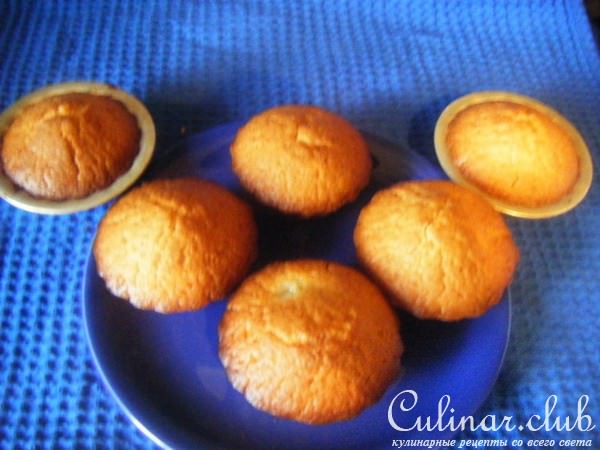 Очень быстрые маффины со сгущёнкой и бананом
