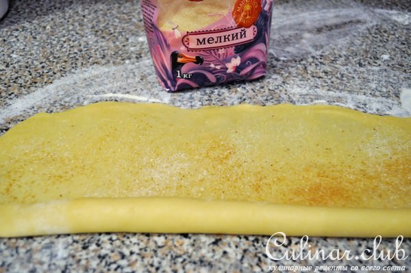 Калачики сметанные с коричневым сахаром и корицей.
