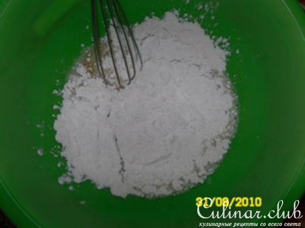 Бургундская яблочно-виноградная шарлотка