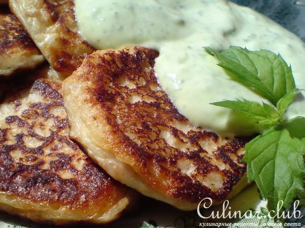 Сырники с отрубями под мятным соусом
