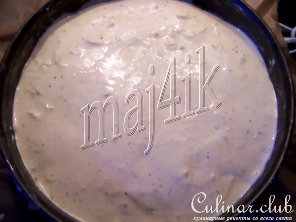 Заливной пирог с тунцом и грибами