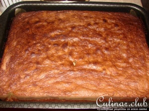 Пирог из кускуса с сиропом из чернослива
