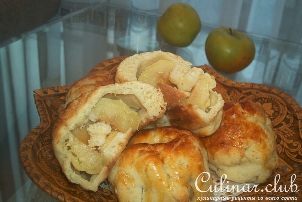 ЯБЛОКИ В СЛОЙКЕ