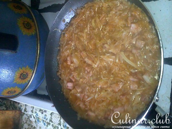 Быстрый (заливной) пирог с двумя начинками