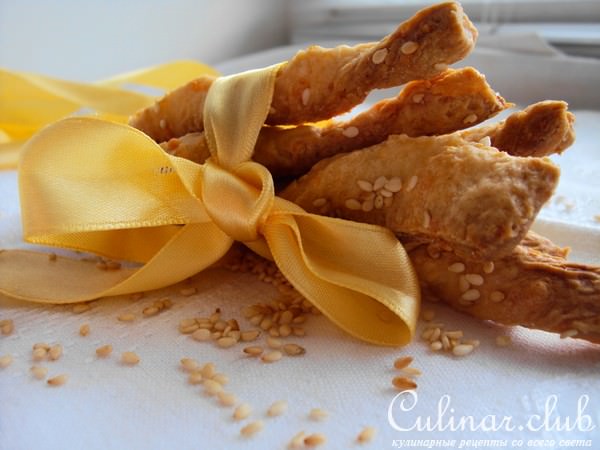 Кунжутные палочки с сыром
