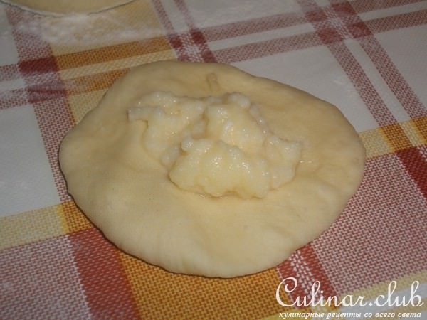Пончики со сладкой начинкой