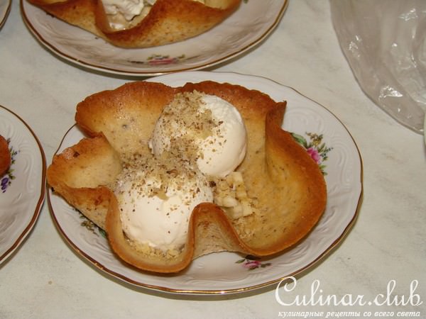 Мороженное в корзиночках