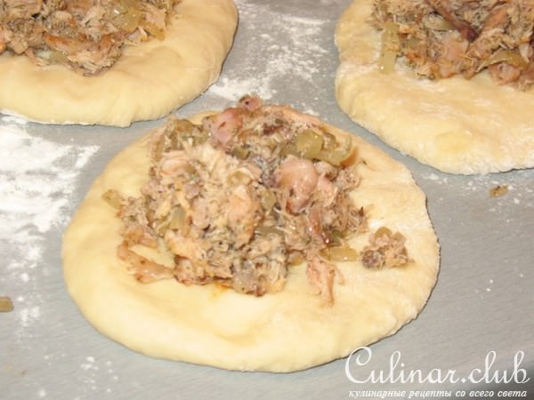 Мясной пирог "Ромашка"-мой первый опыт.