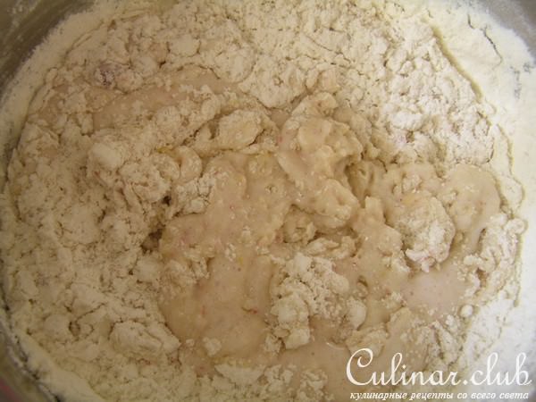 Пончики с брусникой