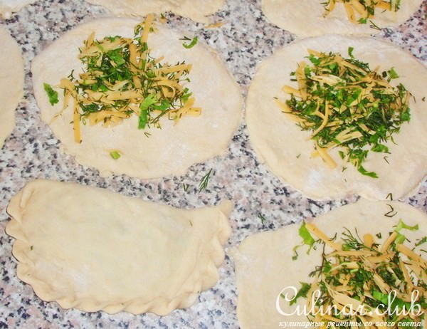 Лепешки с зеленью и сыром