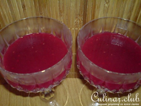 Малиновое желе с замороженным нектарином ("Pesche in coppe con lamponi" )