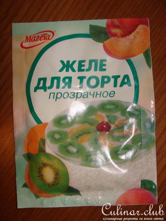 Торт с белым шоколадным муссом и персиками